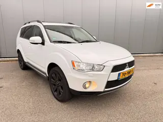Mitsubishi Outlander 2.0 Edition Two LEDER CLIMA AUTOMATIC