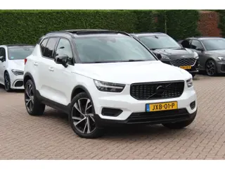 Volvo XC40 1.5 T5 Twin Engine R-Design / Panoramadak / Camera / 20'' / Stoel+Stuurverwarming / CarPl