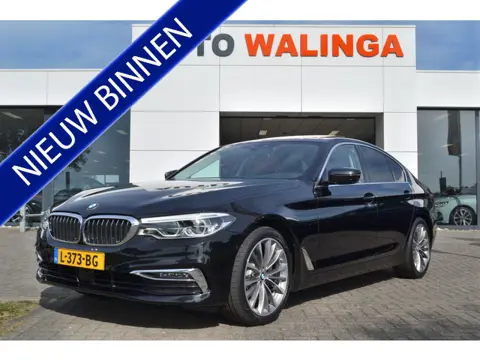 BMW 5 Serie 520i Luxury | Opendak | Head Up | Comfortstoelen | Adaptive Cruise | Stuur en stoelverw 