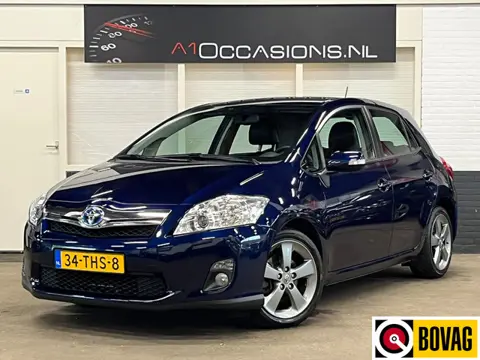 Toyota Auris 1.8 Full Hybrid Executive + AUTOMAAT + HALF LEDER