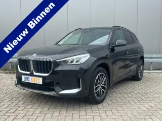 BMW X1 sDrive18i (bj 2023, automaat)