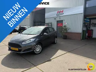 Ford Fiesta 1.0 Style Airco, cruise, navi, pdc achter, dealer onderhouden