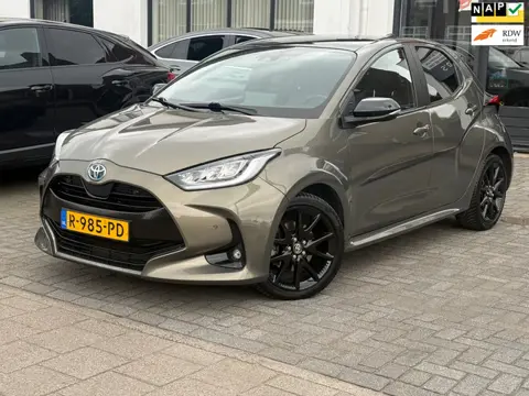 Toyota Yaris 1.5 Hybrid Executive, Apple Carplay/Android,Navigatie,Stoelverwarming,Stuurverwarming
