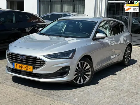 Ford Focus 1.0 EcoBoost Hybrid Titanium X, Apple Carplay/Android,Navigatie,Stuurverwarming,Stoelverw