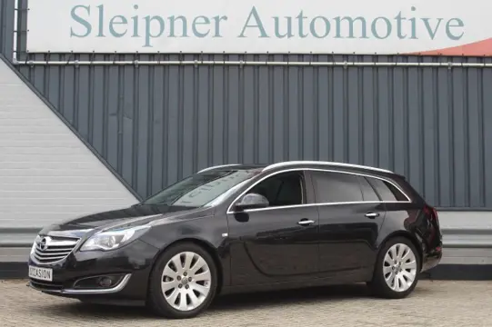 OPEL INSIGNIA 1.6 T COSMO-Leer-Navi-Pano -Full Option!!