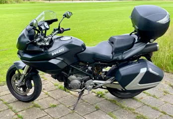 Ducati Multistrada 620 inclusief Givi-kofferset