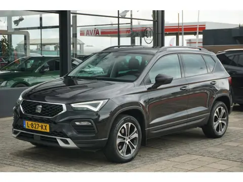 SEAT Ateca 1.5 TSI Style Business Intense | Trekhaak | Stoel en Stuurwielverwarming