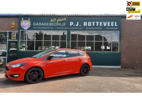 Ford Focus 1.5 Red Edition