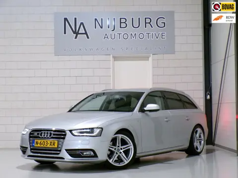 Audi A4 Avant 1.8 TFSI S-Line Edition Trekhaak Stoelverwarming Xenon-LED Bluetooth Parkeersensoren N