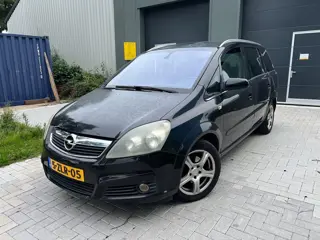 Opel Zafira 1.8 Essentia 7 zitter Jaar apk