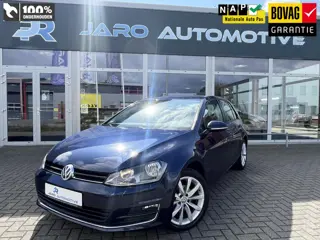 Volkswagen Golf 1.2 TSI Business Edition Connected | PDC V+A | Camera | Trekhaak | Stoelverwarming |
