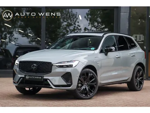 Volvo XC60 T6 AWD Ultra Black Edition 360 Cam Pano Trekhaak 21 inch Alarm
