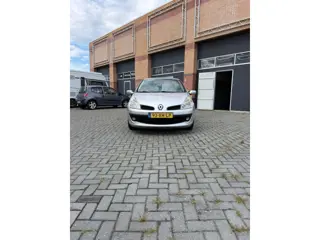 Renault Clio 1.2-16V Dynamique