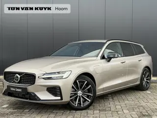 Volvo V60 2.0 T8 Plug-in hybrid AWD Plus Dark /head up display/ 360 camera /Panorama dak / trekhaak/