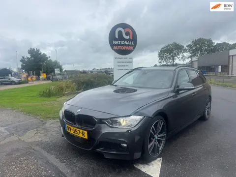 BMW 3-serie Touring | 2014 | 320d High Executive | Automaat |