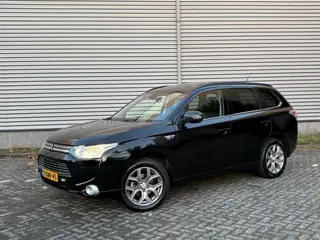 Mitsubishi Outlander 2.0 PHEV 4WD Instyle+ Pano Stoelvw FULL OPTION