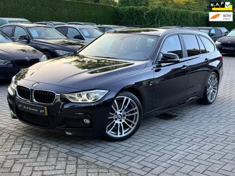 BMW 3-serie Touring 316i High Executive M Sport|Nieuwe Ketting + Klepseals|Leder|Trekhaak|Cruise con