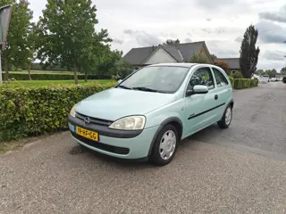 Opel Corsa 1.2-16V Comfort Bj 2001 (bj 2001)