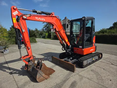 Kubota U36-4 met 4917 uur en slangbreuk (bj 2019)
