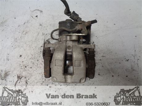 Volkswagen Passat 2005-2010 Remklauw links achter