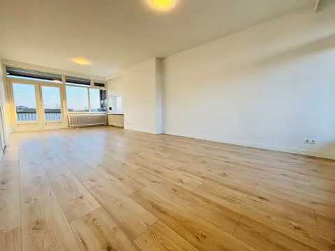 Woning aan de Stokroosstraat te Den Haag