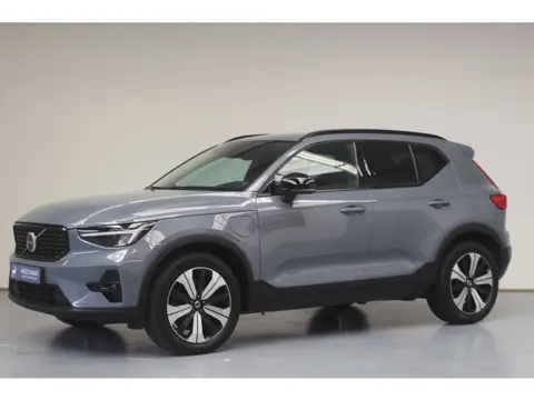 Volvo XC40 T5 Plug-in hybrid Plus Dark | Rijklaarprijs | Trekhaak | Harman Kardon | Elek. Stoelen |