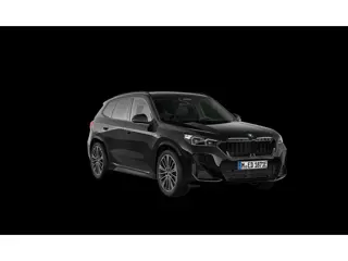 BMW iX1 xDrive30 | M-Sport | Live Cockpit | Panorama | Alcantara/Leder | Memory | Head-Up | ACC | H&