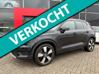 Volvo XC40 1.5 T5 Twin Engine Momentum Pro / camera