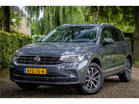 Volkswagen Tiguan 1.4 TSI eHybrid Life Leder 360 Camera Trekhaak Digi Dash