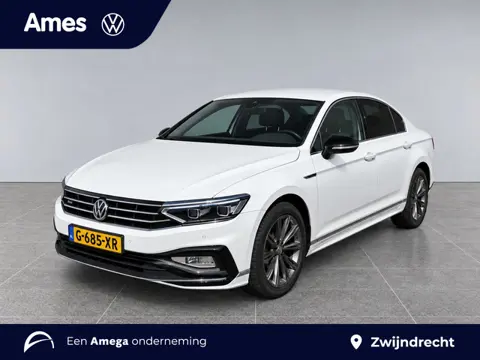 Volkswagen Passat 1.5 150pk TSI Elegance Business R Vooruit verwarmbaar | 	Velgen 'Liverpool' 18 inc