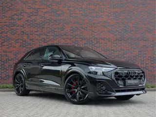 Audi Q8 60 TFSIe Quattro Competition | Audi Exclusive - Direct leverbaar!