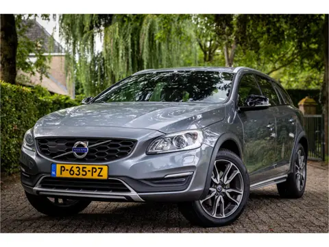 Volvo V60 Cross Country 2.0 T5 Summum BLIS Memory Sportstoel Trekhaak