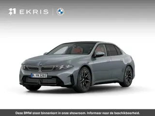 BMW i3 50 xDrive First Edition M Sportpakket | Panoramadak | Driving Assistant Plus | Parking Assist