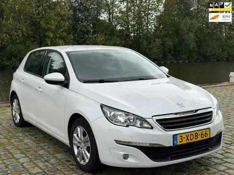 Peugeot 308 1.6 THP Active Airco achteruit camera cruis control org nl auto navigatie