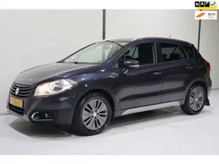 Suzuki SX4 S-Cross 1.6 Exclusive NAVI - NETTE STAAT - TREKHAAK - LM VELGEN - NWE APK!