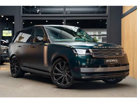 Land Rover Range Rover P550e SV Serenity Pack 23'' SV 3.0 P550e SV PHEV SVO British Racing Green Mat