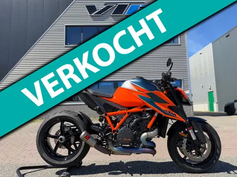 KTM 1290 SuperDuke R ABS Track pack Akrapovic Full options