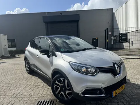 Renault Captur 1.5 DCI DYNAM AUTOM CLIMA SENSOR (bj 2014)