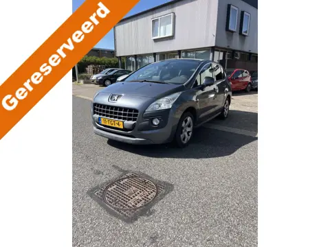 Peugeot 3008 1.6 VTi Active Clima Keurig nette en goed rijdende 3008 Inclusief nieuwe Apk keuring.