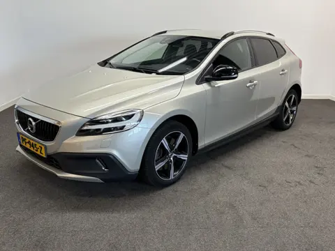 Volvo V40 Cross Country T3 153pk AUT6 Nordic+ Trekhaak 1500kg/ Leer/ Stoelverw./ LED/ Navigatie