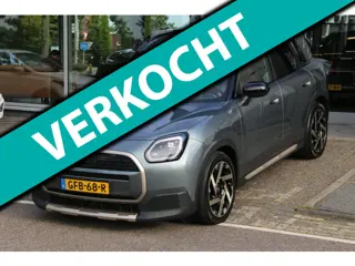 Mini Countryman E Favoured M 66.5 kWh PANO-DAK NL-AUTO NAP!