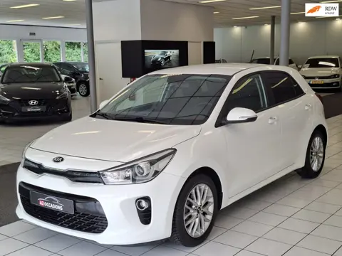 Kia Rio 1.2 (4 Cil) Carplay/Android auto/Camera/Clima/Bluetooth/Stoel en stuurverwarming
