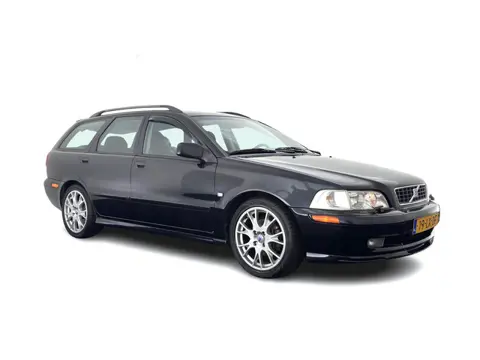 Volvo V40 1.8 Europa *LEATHER-FABRIC | HEATED-COMFORTSEATS | AIRCO | CRUISE | 17''ALU | TOWBAR*