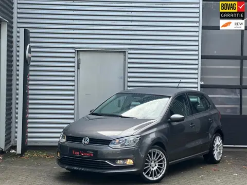 Volkswagen Polo Volkswagen Polo 1.2 TSI Comfortline|Trekhaak|90PK|2016|Airco|Cruise