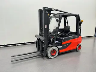 Linde E E 30 L-01 Accu nieuw (bj 2016)