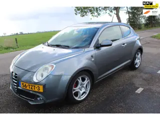 Alfa Romeo MiTo 1.4 T // AUTOMAAT // Distinctive