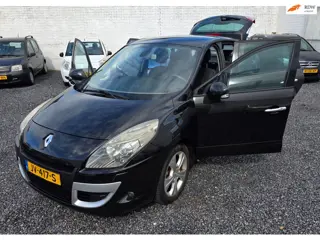 Renault Scénic 1.4 TCE Privilege Zeer netjes