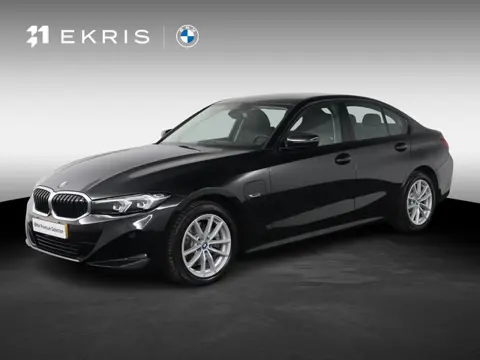 BMW 3-serie 320e | SOH 99% | Lederen Sportstoelen | Camera | Parkeersensoren voor en achter | Climat