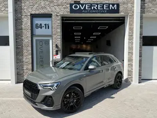 Audi Q3 45 TFSI e S edition | Pano | Trekhaak | 20 Inch 'Black' | Elekt. voorstoelen geheugen | 360 