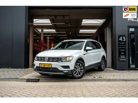 Volkswagen Tiguan 2.0 TDI 4Motion Highline Business R|Pano|Dyna-Audio|Massage|Acc|Line-Assist|Trekha